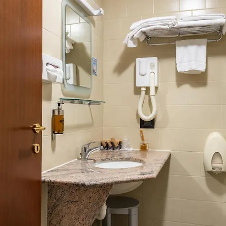 Hotiday Hotel Dormelletto